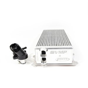 Ford Shelby GT500 Intercooler - VMP Performance - 81mm Race Intercooler with 16AN HF Water Manifold - `20-`27